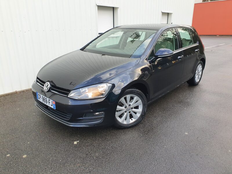 VOLKSWAGEN GOLF 2012