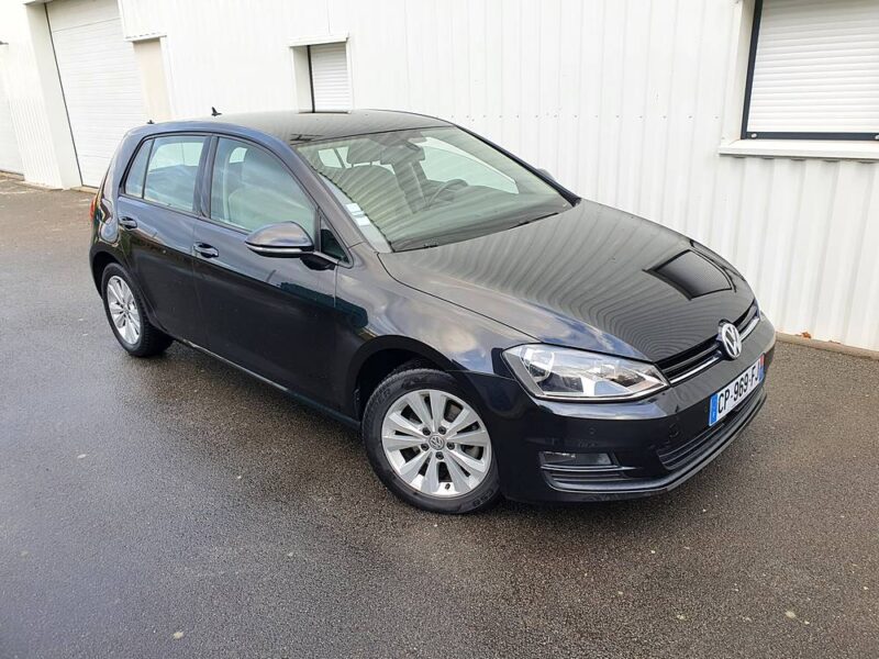 VOLKSWAGEN GOLF 2012