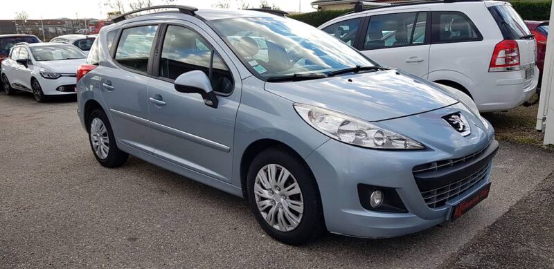 Peugeot 207 Phase 2 SW essence 1.4L VTi 16v 95cv Active