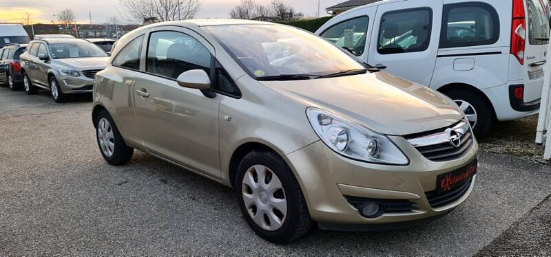 Opel Corsa IV 1.2L essence 80cv Edition