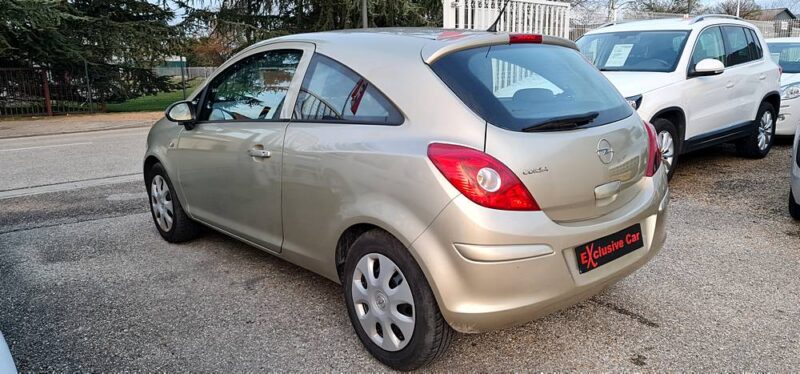 Opel Corsa IV 1.2L essence 80cv Edition