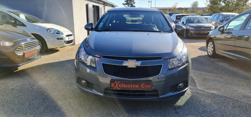 Chevrolet Cruze hatchback 1.6L essence 16v 124cv LS+