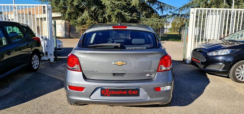 Chevrolet Cruze hatchback 1.6L essence 16v 124cv LS+