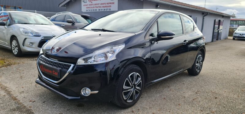 Peugeot 208 essence 1.2L Puretech 82cv Active