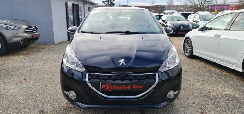 Peugeot 208 essence 1.2L Puretech 82cv Active