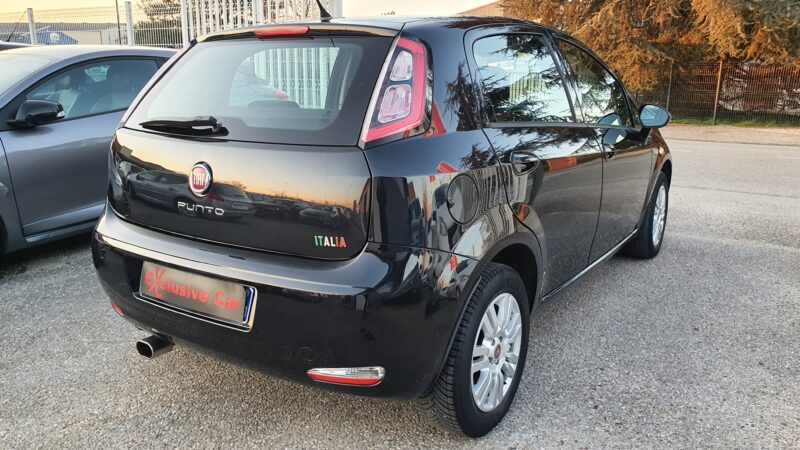 Fiat punto III 2015 1.2L essence 70cv Italia 5 portes