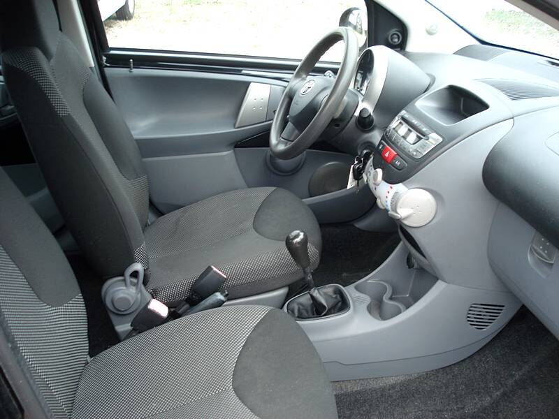 TOYOTA AYGO 2011