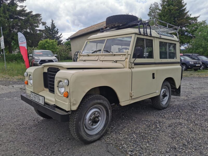 LAND ROVER SANTANA  88 DIESEL 7 PLACES 