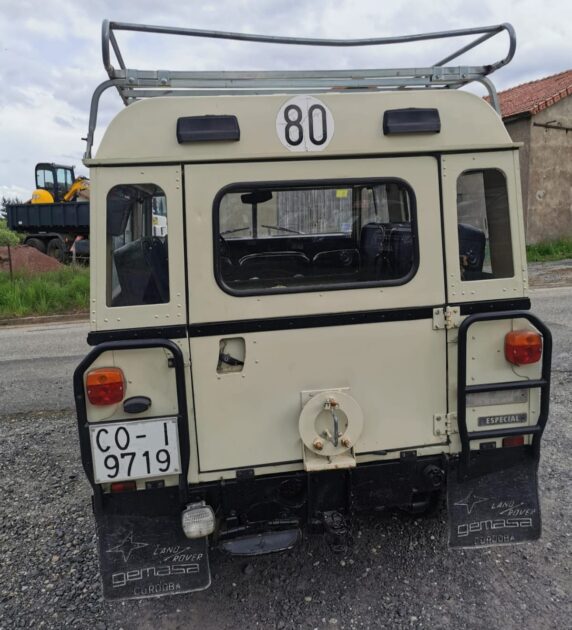 LAND ROVER SANTANA  88 DIESEL 7 PLACES 