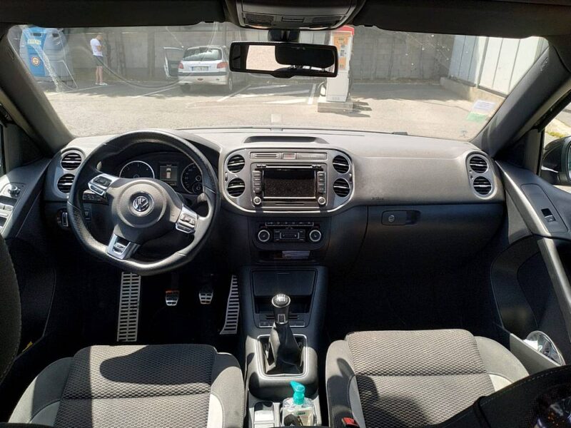 VOLKSWAGEN TIGUAN 2.0 TDI 140ch R-line / MECANIQUE IRREPROCHABLE / DISTRI OK / GARANTIE 12 MOIS