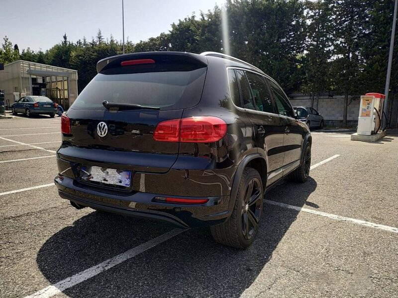 VOLKSWAGEN TIGUAN 2.0 TDI 140ch R-line / MECANIQUE IRREPROCHABLE / DISTRI OK / GARANTIE 12 MOIS