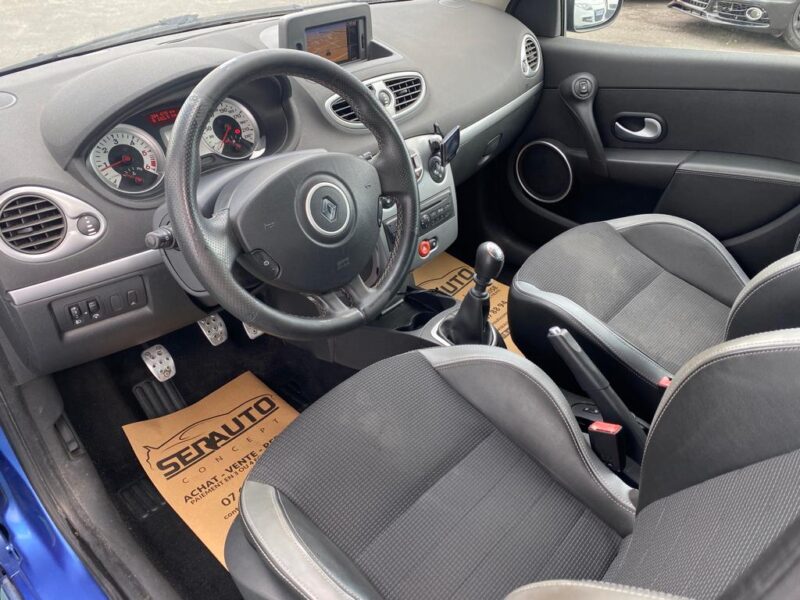 RENAULT CLIO III 2011