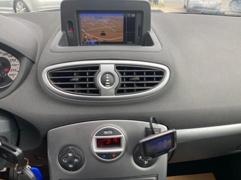 RENAULT CLIO III 2011