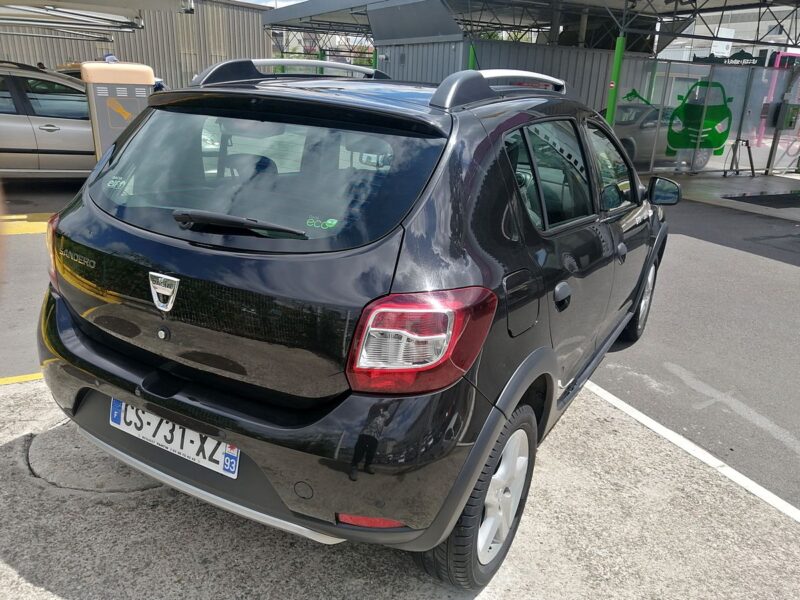 DACIA SANDERO Stepway PresDACIA SANDERO Stepway Prestige Sandero 1.5 dCi tige Sandero 1.5 dCi 90 FAP