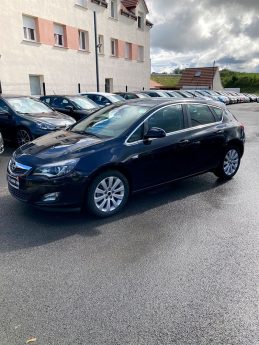 OPEL ASTRA 2010