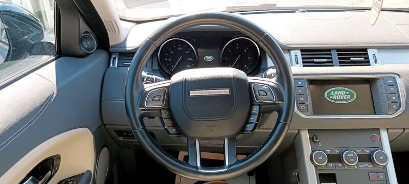 RANGE ROVER EVOQUE 2.0 Td4 180cv Auto SE Dynamic . 