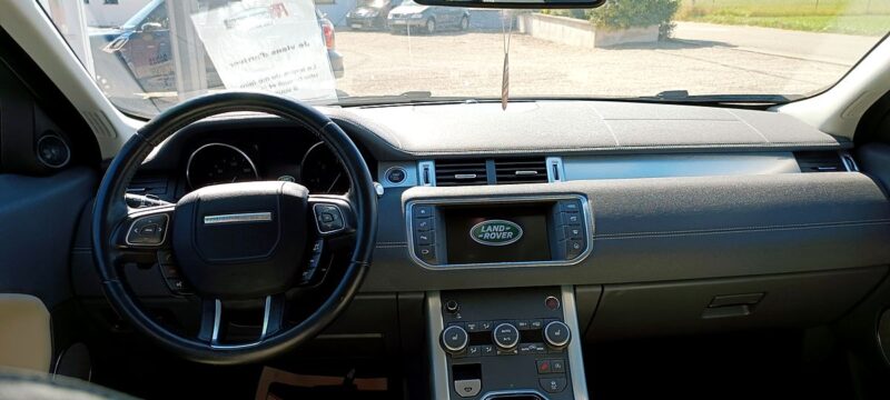 RANGE ROVER EVOQUE 2.0 Td4 180cv Auto SE Dynamic . 