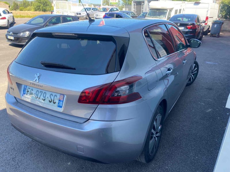 PEUGEOT 308 Allure 130 2019