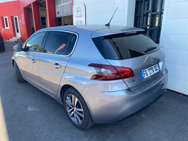 PEUGEOT 308 Allure 130 2019