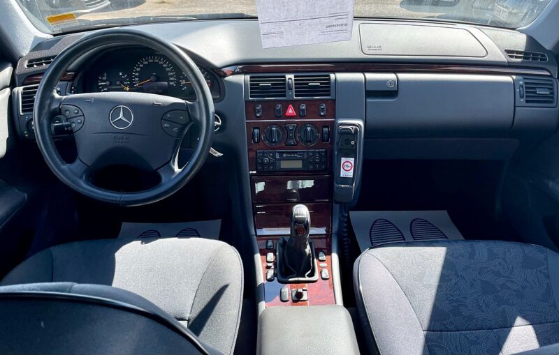 MERCEDES CLASSE E 2002