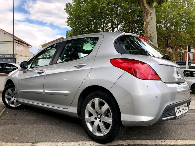 PEUGEOT 308 2012