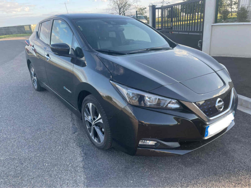 NISSAN LEAF 2018