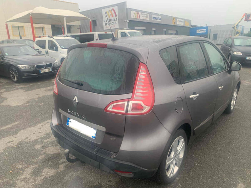 RENAULT SCENIC III 1.9 DCI 130CV JADE