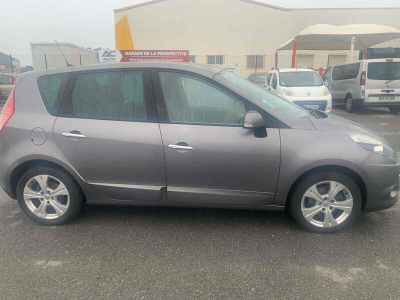 RENAULT SCENIC III 1.9 DCI 130CV JADE