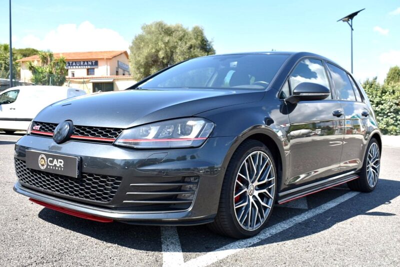 VOLKSWAGEN GOLF 7 GTI performance 2015