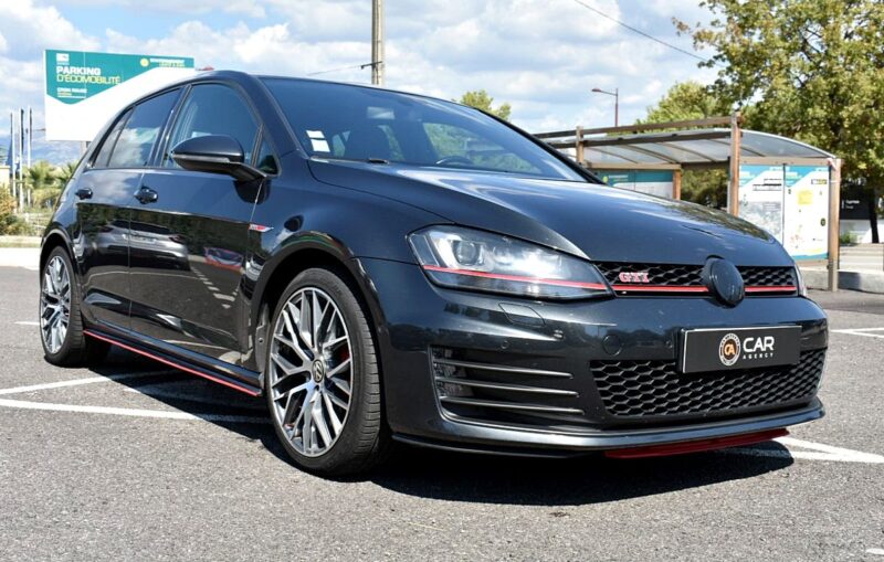 VOLKSWAGEN GOLF 7 GTI performance 2015