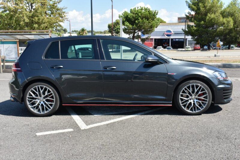 VOLKSWAGEN GOLF 7 GTI performance 2015