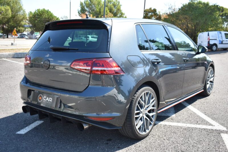 VOLKSWAGEN GOLF 7 GTI performance 2015