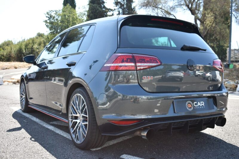 VOLKSWAGEN GOLF 7 GTI performance 2015