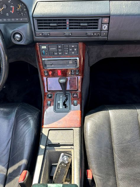 MERCEDES 500 1990 - 185745 KM