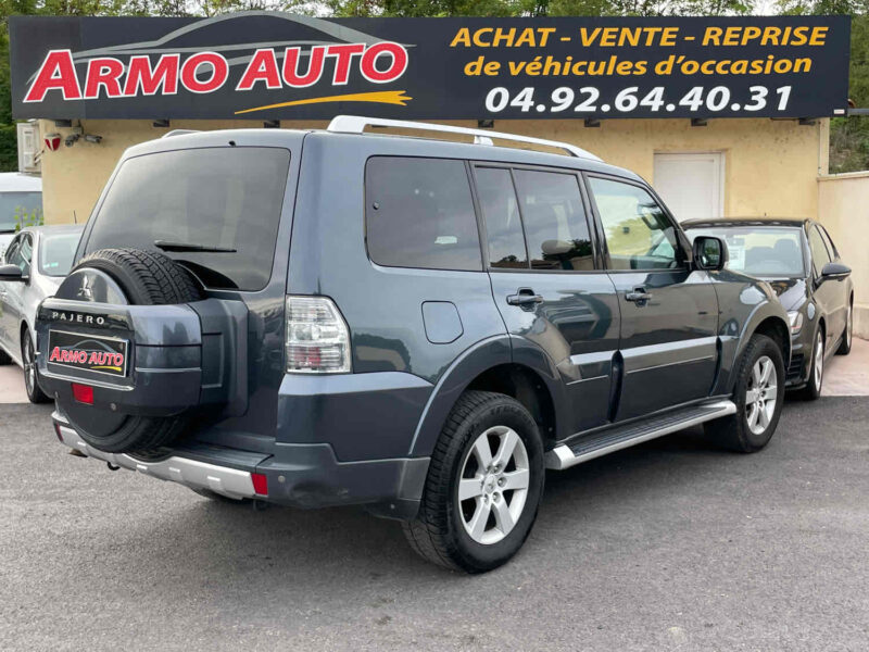 MITSUBISHI PAJERO 2008