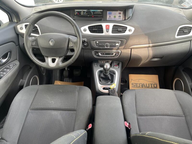 RENAULT SCENIC III 2009