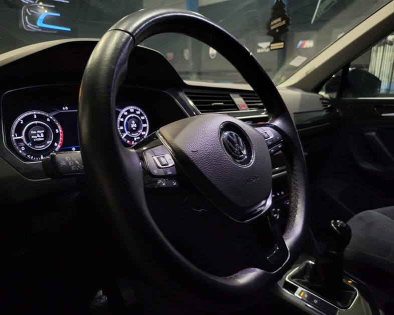 VOLKSWAGEN TIGUAN 2.0 TDI 150cv CARAT VIRTUAL COCKPIT