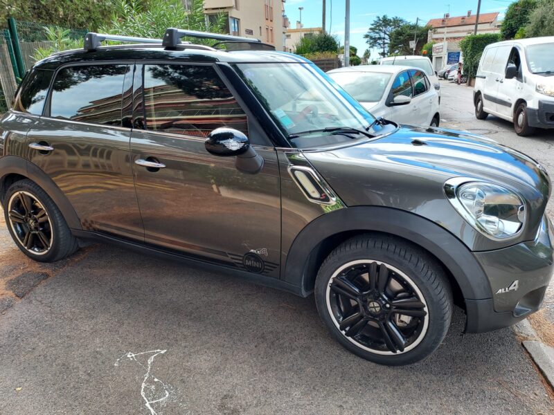 MINI MINI COUNTRYMAN 2011