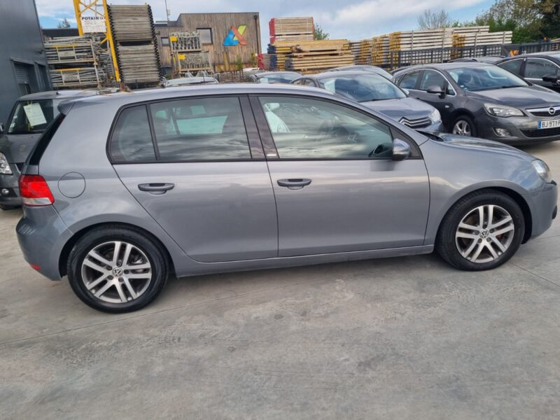 VOLKSWAGEN GOLF VI 2.0 TDI 110 Trendline