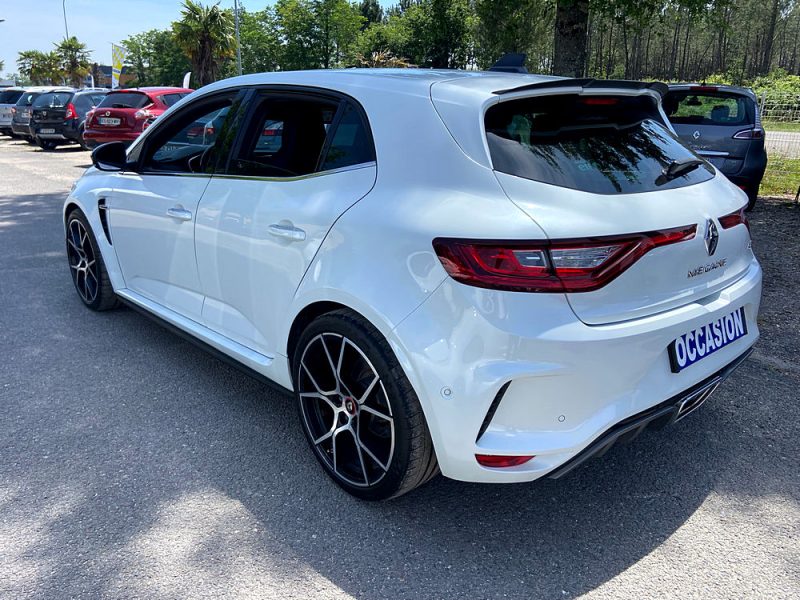 RENAULT MEGANE 4 RS TROPHY