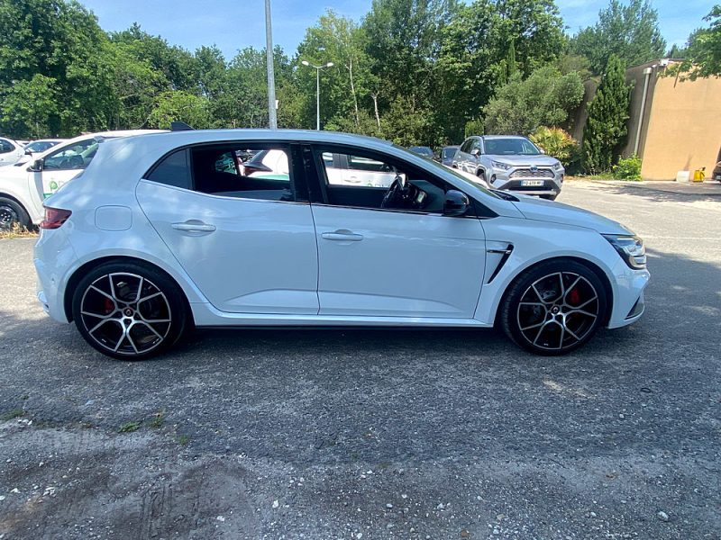 RENAULT MEGANE 4 RS TROPHY