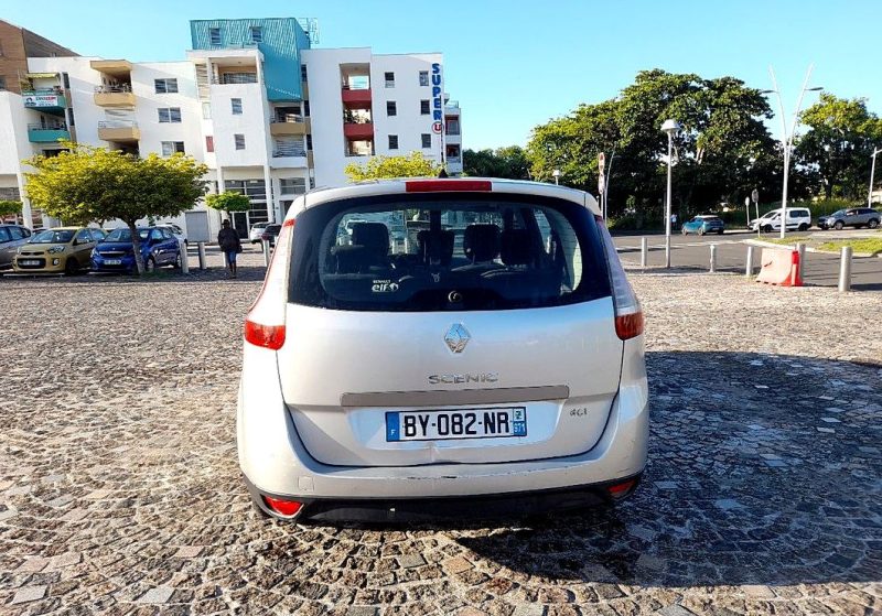 RENAULT GRAND SCÉNIC III 2011