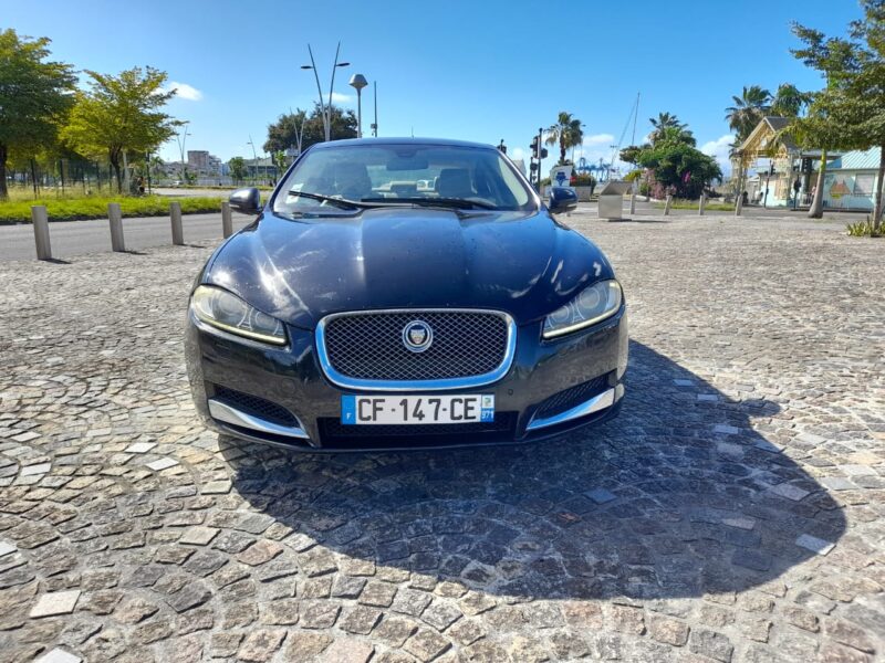 JAGUAR XF (STOP AFFAIRES)