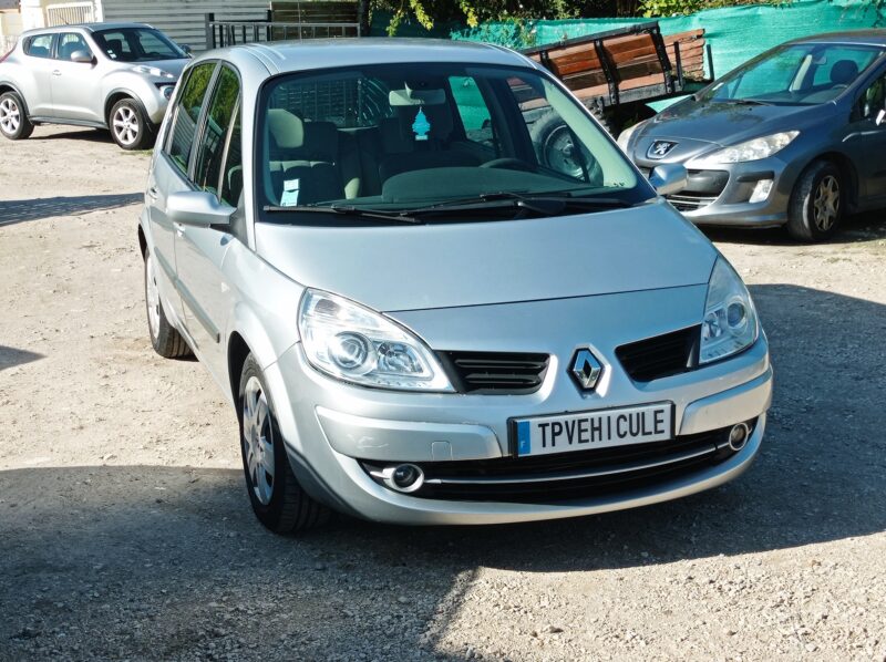 RENAULT SCÉNIC II 1.9 DCI  130 CH 