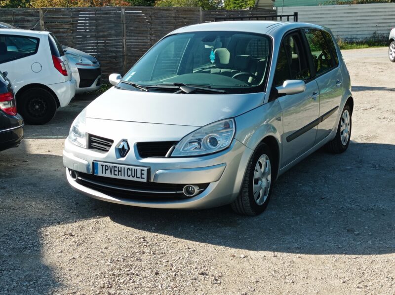 RENAULT SCÉNIC II 1.9 DCI  130 CH 