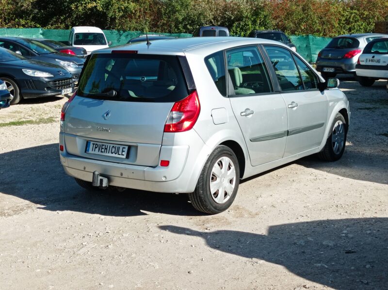 RENAULT SCÉNIC II 1.9 DCI  130 CH 