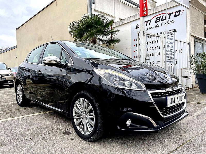 PEUGEOT 208 2016