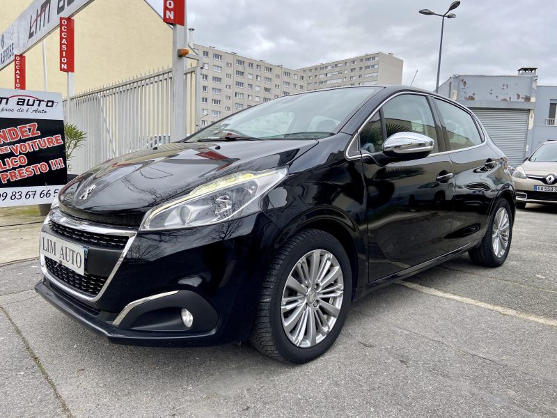 PEUGEOT 208 2016