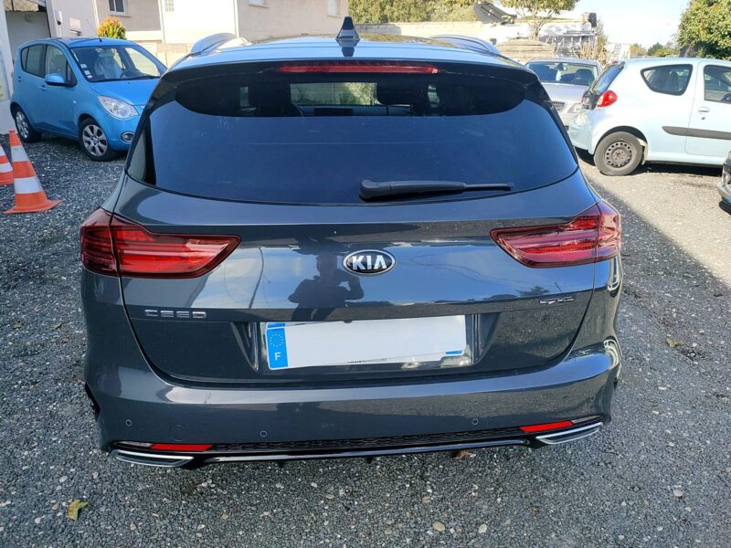 KIA CEED SW 1,4 T-GDI 140 GT LINEDCT BVA