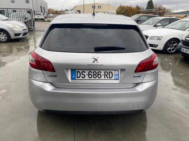 PEUGEOT 308 2015